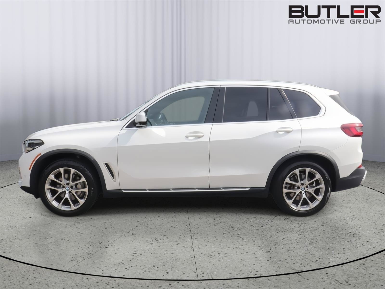 Used 2021 BMW X5 sDrive40i w/ Premium Package RWD image 3