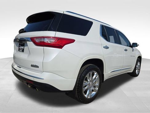 Used 2019 Chevrolet Traverse High Country AWD/4WD image 12