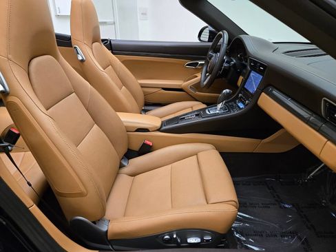 Used 2019 Porsche 911 Carrera RWD image 24