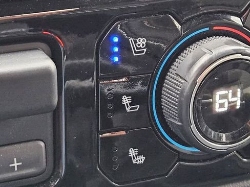 Used 2022 Chevrolet Silverado 1500 ZR2 w/ Technology Package image 20