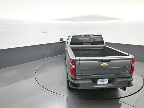 Used 2024 Chevrolet Silverado 2500 High Country w/ High Country Premium Package AWD/4WD image 33