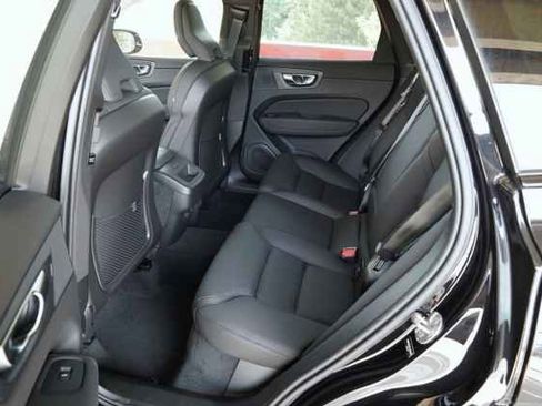 New 2026 Volvo XC60 B5 Plus w/ Climate Package image 25