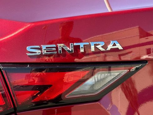 Used 2021 Nissan Sentra SV FWD image 26