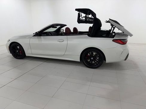 Certified 2023 BMW 430i xDrive Convertible w/ M Sport Package AWD/4WD image 4