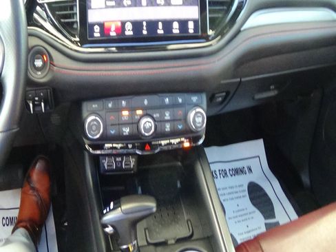 Certified 2025 Dodge Durango GT AWD/4WD image 30