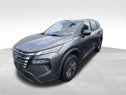 Used 2024 Nissan Rogue S AWD/4WD image 4