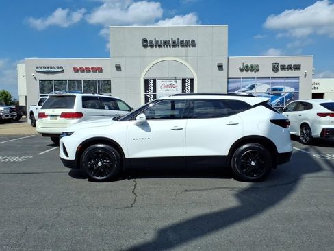 Used 2021 Chevrolet Blazer LT FWD image 1