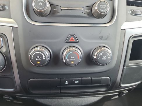 Used 2024 RAM 1500 Classic SLT RWD image 28