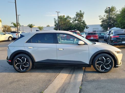 Certified 2024 Hyundai Ioniq 5 SEL RWD image 5