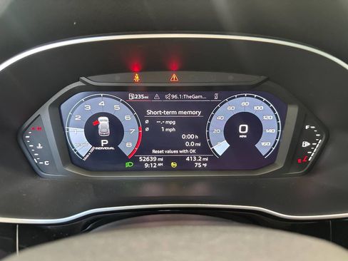 Used 2023 Audi Q3 2.0T Premium image 29