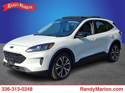 Used 2022 Ford Escape SE w/ SE Sport Appearance Package