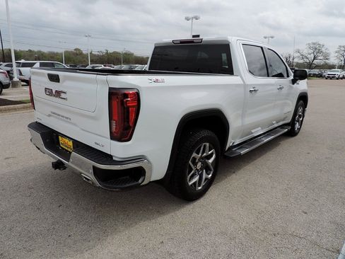Certified 2023 GMC Sierra 1500 SLT image 5