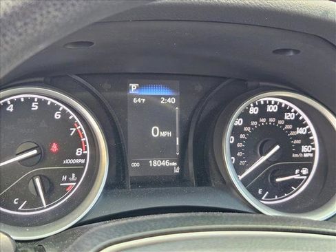 Used 2022 Toyota Camry LE image 7