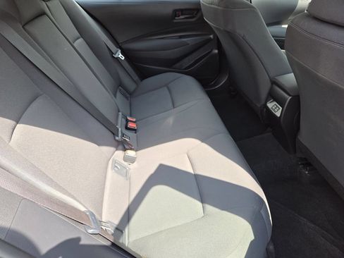 Used 2025 Toyota Corolla LE FWD image 5