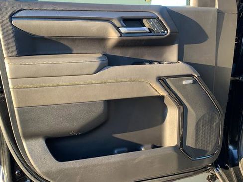 Used 2022 Chevrolet Silverado 1500 ZR2 w/ Technology Package image 16