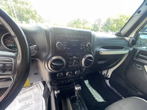 Used 2014 Jeep Wrangler Unlimited Sport w/ Quick Order Package 24S AWD/4WD image 14