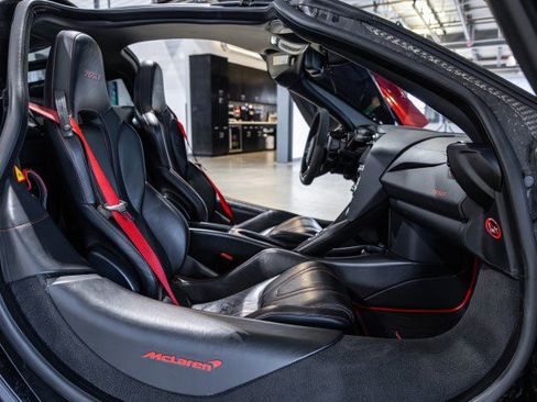 Used 2021 McLaren 765LT image 46