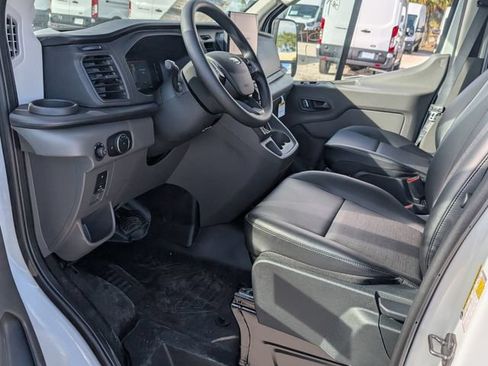 New 2026 Ford Transit 250 148 Medium Roof RWD image 5