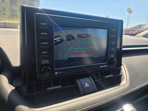Used 2022 Toyota RAV4 LE AWD/4WD image 27
