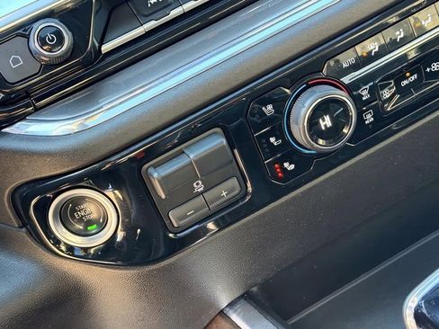 Used 2023 Chevrolet Silverado 1500 High Country w/ Z71 Off-Road Package image 18