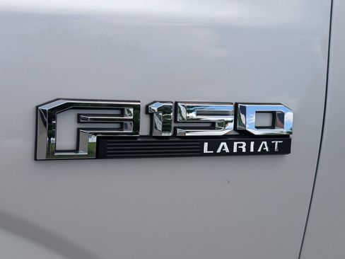 Used 2019 Ford F150 Lariat w/ Trailer Tow Package AWD/4WD image 6