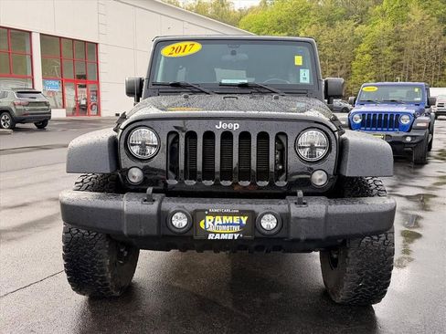 Used 2017 Jeep Wrangler Unlimited Sport w/ Connectivity Group AWD/4WD image 10