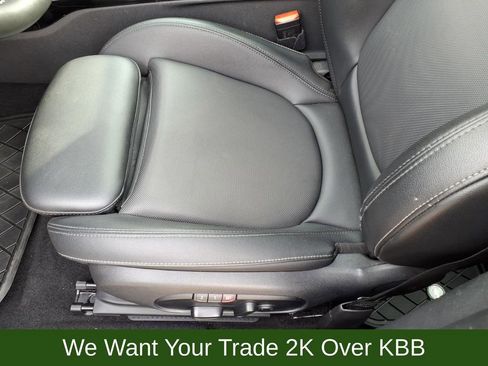 Used 2022 MINI Cooper Clubman S w/ Premium Package FWD image 9