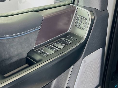 New 2026 Ford F250 Platinum w/ FX4 Off-Road Package image 12