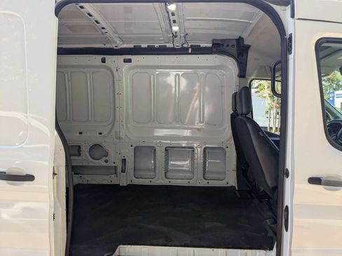 Used 2024 Ford Transit 250 148 Medium Roof RWD image 15