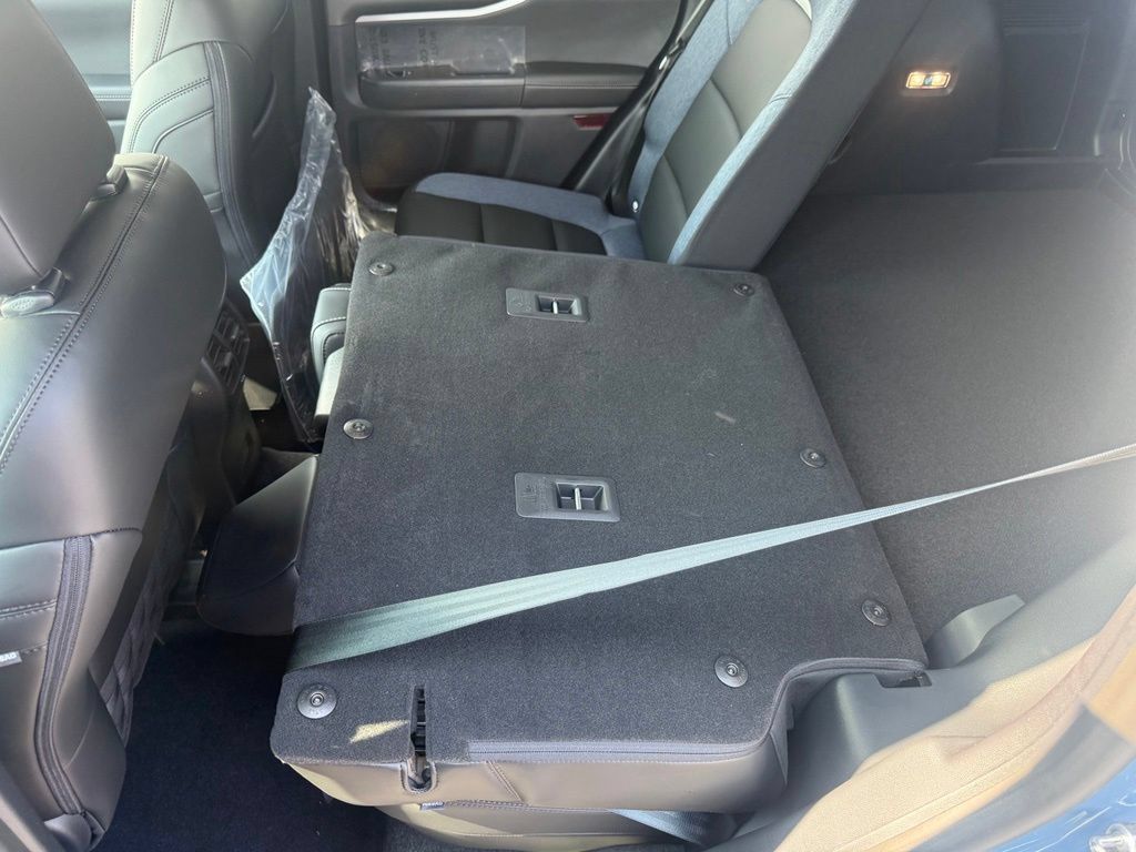 New 2026 Ford Bronco Sport Outer Banks w/ Outer Banks Tech Package+ AWD/4WD image 35