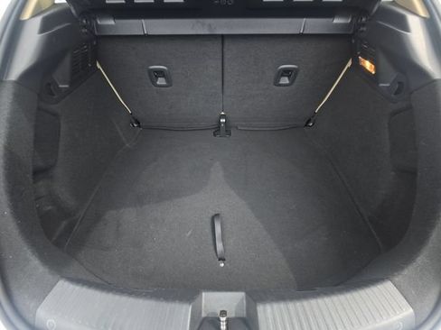 Used 2014 Volkswagen Beetle TDI FWD image 13