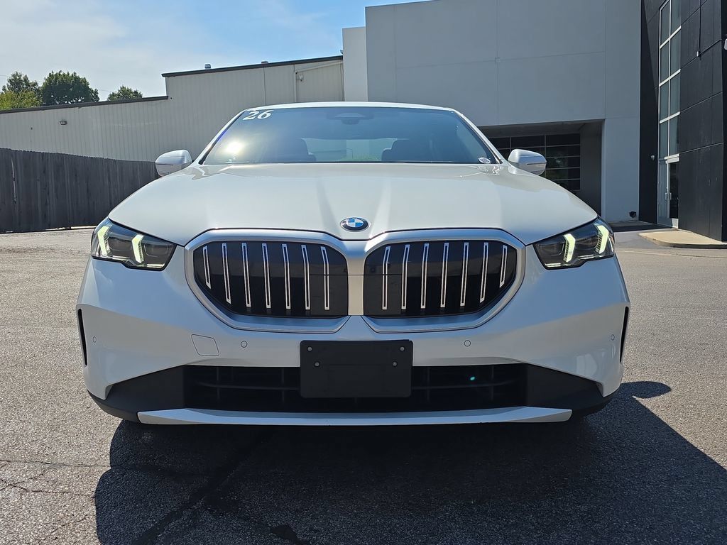 Used 2026 BMW 530i RWD image 8