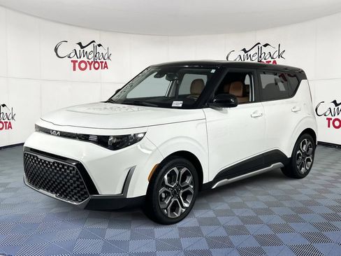 Used 2025 Kia Soul EX image 2