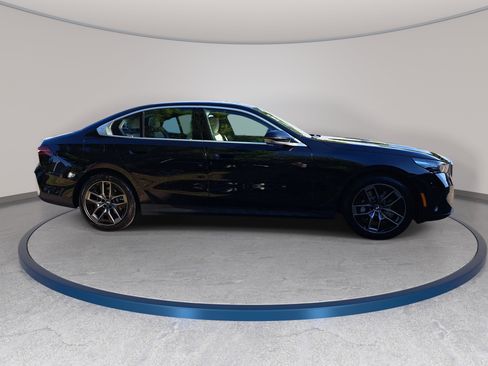 New 2027 BMW 530i xDrive AWD/4WD image 4
