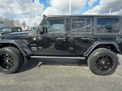 Used 2018 Jeep Wrangler Unlimited Sahara image 5