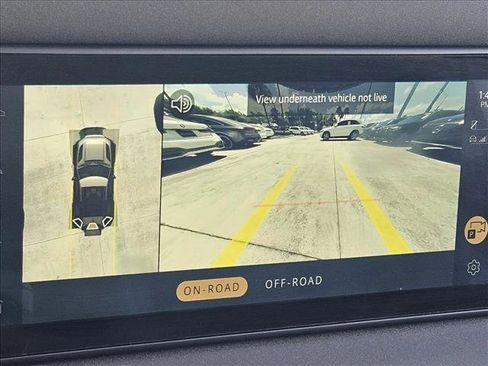 Used 2023 Land Rover Defender 90 S image 14