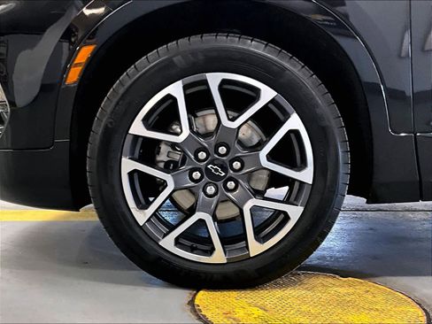 Used 2025 Chevrolet Blazer RS w/ Driver Confidence II Package image 7