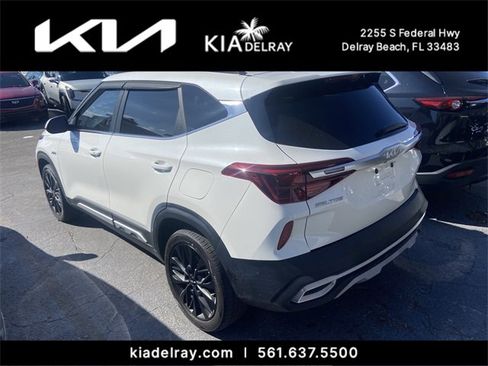 Used 2023 Kia Seltos Nightfall Edition image 4
