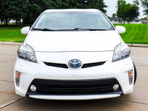 Used 2013 Toyota Prius Five w/ Advanced Technology Pkg FWD image 17