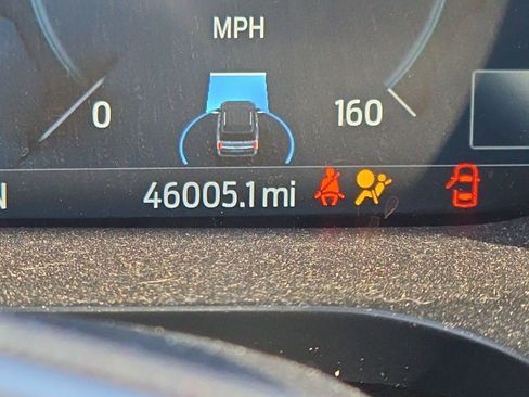 Used 2023 Ford Expedition Timberline image 2