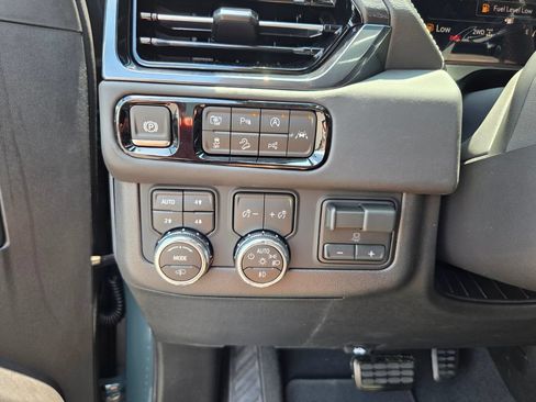 New 2026 GMC Yukon XL AT4 Ultimate AWD/4WD image 27