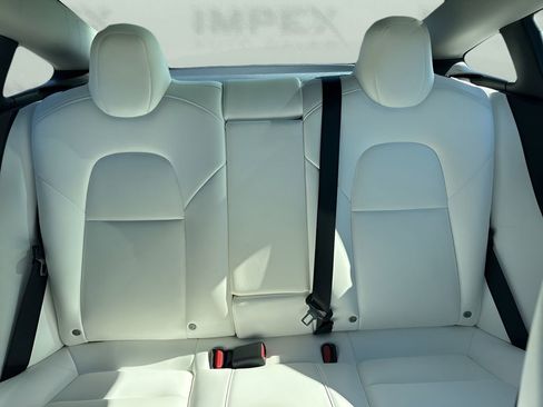 Used 2020 Tesla Model 3 Standard Range Plus image 12