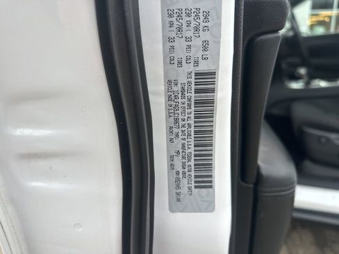 Used 2018 Jeep Grand Cherokee Laredo image 33