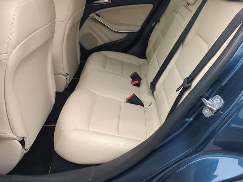 Used 2019 Mercedes-Benz GLA 250 4MATIC image 19