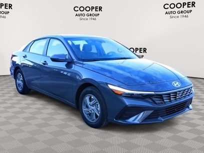 New 2026 Hyundai Elantra SE