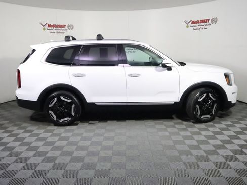 Used 2025 Kia Telluride S AWD/4WD image 3