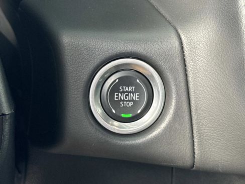 Used 2024 Chevrolet Tahoe Z71 w/ Luxury Package image 19