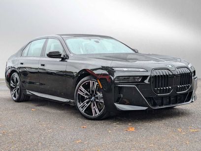 New 2025 BMW 760i xDrive