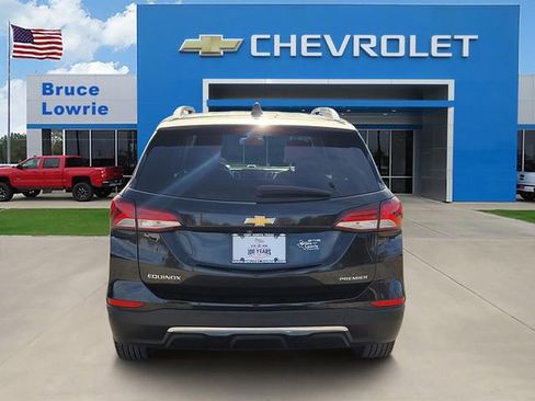 Used 2022 Chevrolet Equinox Premier w/ LPO, Floor Liner Package image 5