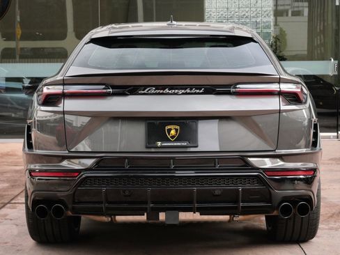 Used 2024 Lamborghini Urus S image 4